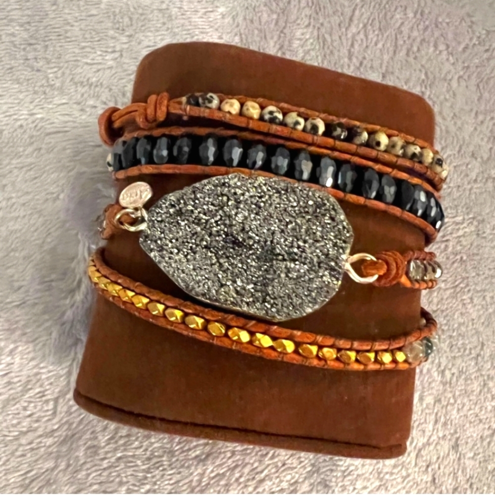NWT Aria Lattner Leather Wrap Bracelet w/Multiple Natural Stones